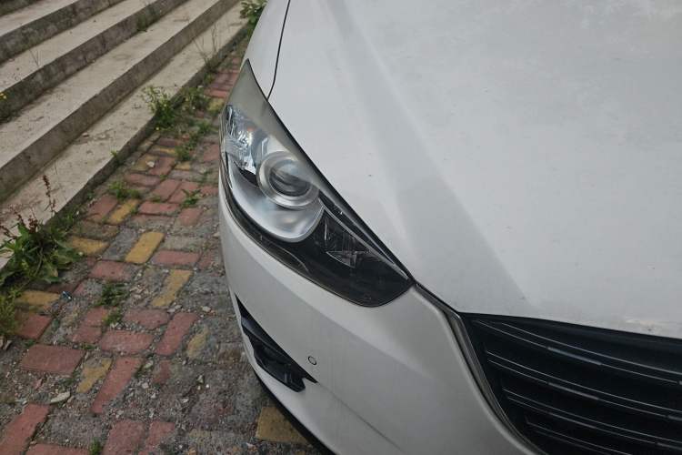 Used Mazda CX-5 2015 2.0L Automatic Two-Wheel Drive Urban Version Right Front Headlight