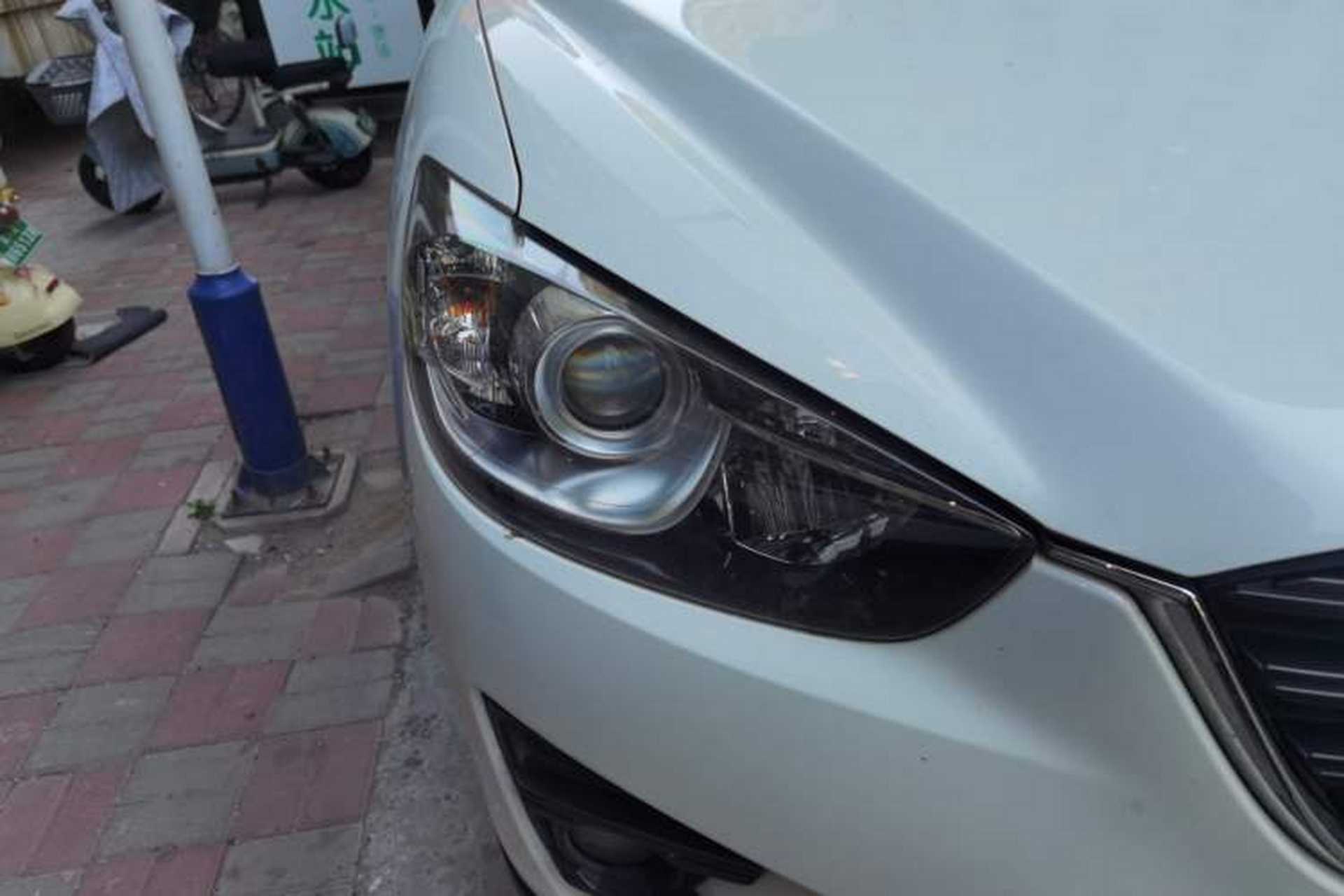 Used Mazda CX-5 2015 2.0L Manual Two-Wheel Drive Comfort Version Right Front Headlight