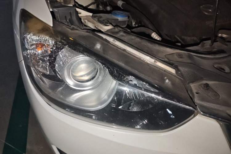 Used Mazda CX-5 2015 2.0L Automatic Two-Wheel Drive Urban Version Right Front Headlight