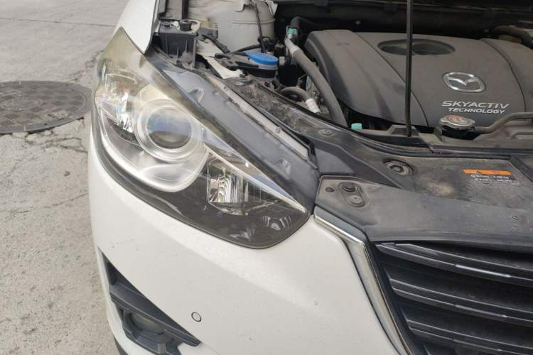 Used Mazda CX-5 2015 2.0L Automatic Two-Wheel Drive Urban Version Right Front Headlight
