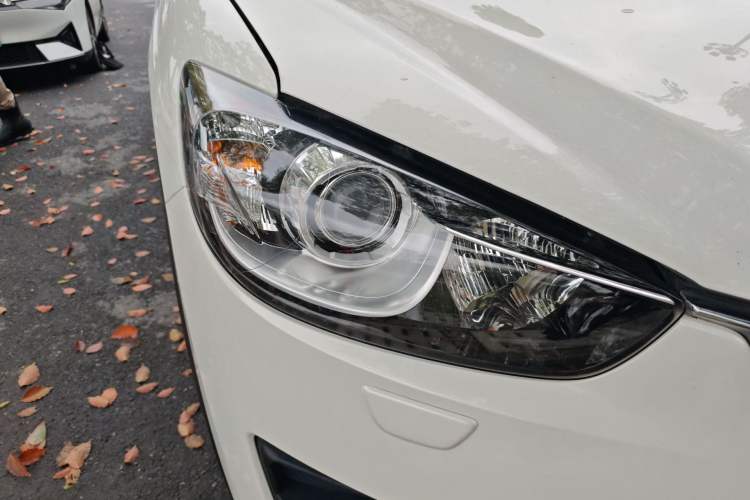 Used Mazda CX-5 2015 2.5L Automatic 4x4 Flagship Model Right Front Headlight