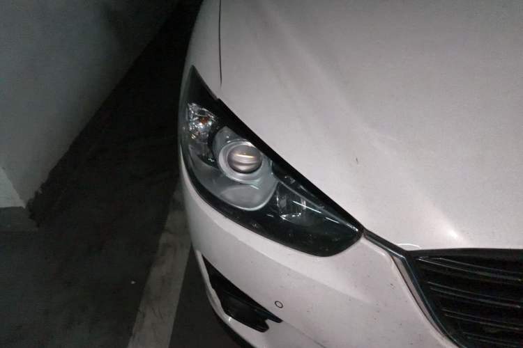 Used Mazda CX-5 2015 2.0L Automatic Two-Wheel Drive Urban Version Right Front Headlight