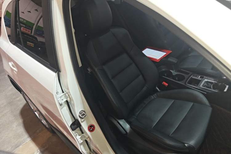 Used Mazda CX-5 2015 2.5L Automatic 4x4 Prestige Edition Right Front Seat