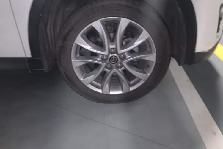 Used Mazda CX-5 2015 2.5L Automatic 4x4 Prestige Edition Right Front Wheel Hub