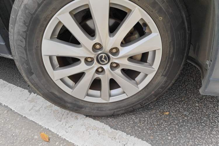 Used Mazda CX-5 2015 2.0L Automatic Two-Wheel Drive Urban Version Right Front Wheel Hub