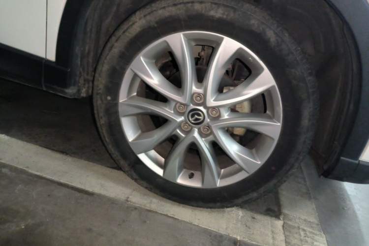 Used Mazda CX-5 2015 2.5L Automatic 4x4 Flagship Model Right Front Wheel Hub