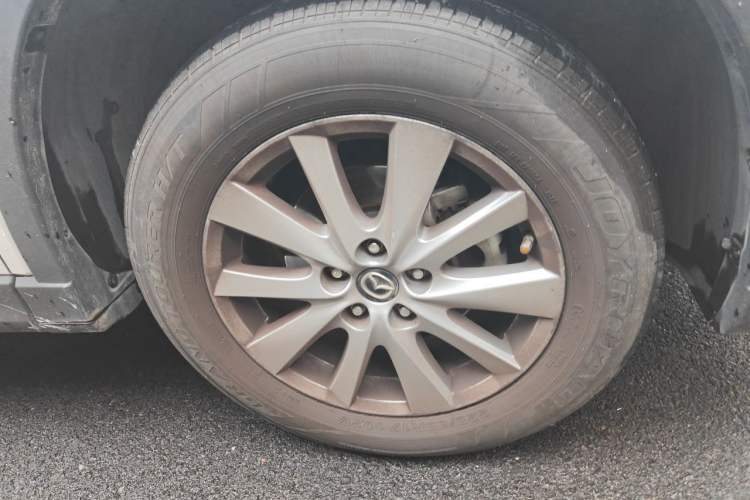 Used Mazda CX-5 2015 2.0L Automatic Two-Wheel Drive Urban Version Right Front Wheel Hub