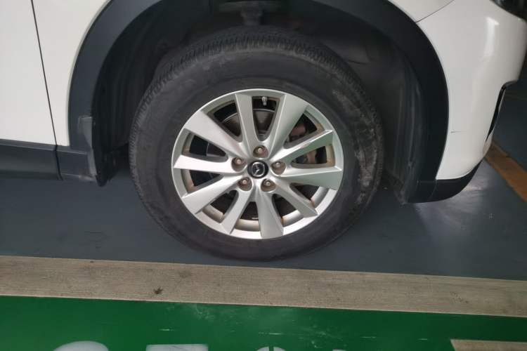 Used Mazda CX-5 2015 2.0L Manual Two-Wheel Drive Comfort Version Right Front Wheel Hub