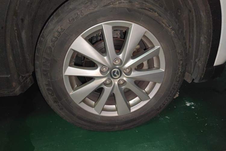 Used Mazda CX-5 2015 2.0L Automatic Two-Wheel Drive Urban Version Right Front Wheel Hub
