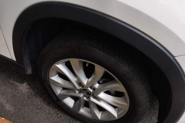 Used Mazda CX-5 2015 2.5L Automatic 4x4 Prestige Edition Right Front Wheel Hub