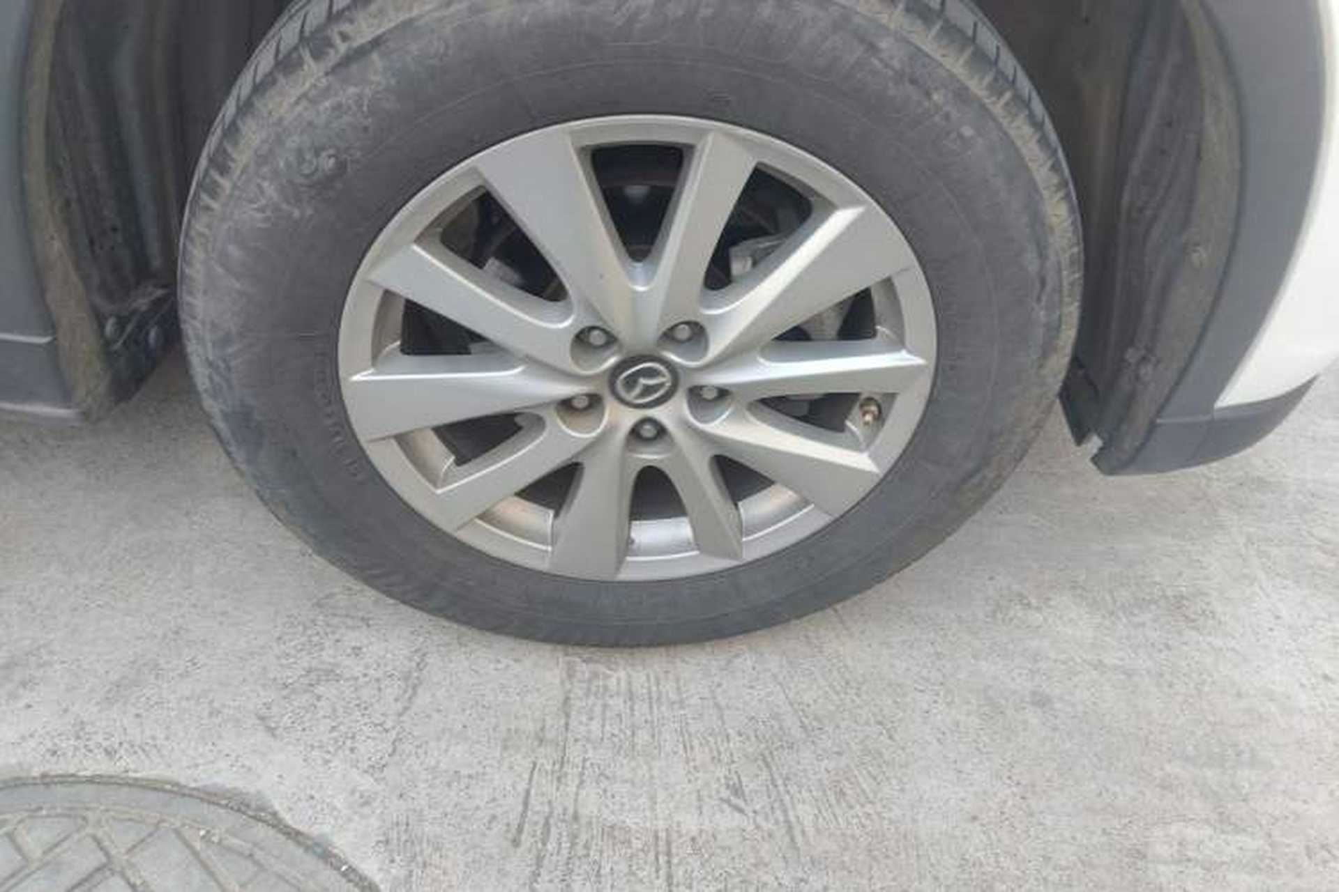 Used Mazda CX-5 2015 2.0L Automatic Two-Wheel Drive Urban Version Right Front Wheel Hub