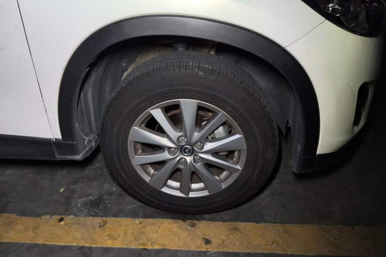 Used Mazda CX-5 2015 2.0L Manual Two-Wheel Drive Comfort Version Right Front Wheel Hub