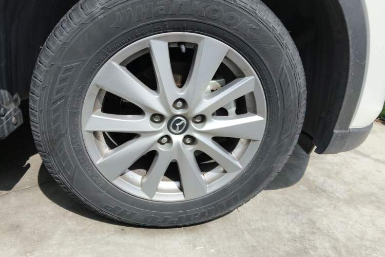 Used Mazda CX-5 2015 2.0L Automatic Two-Wheel Drive Urban Version Right Front Wheel Hub