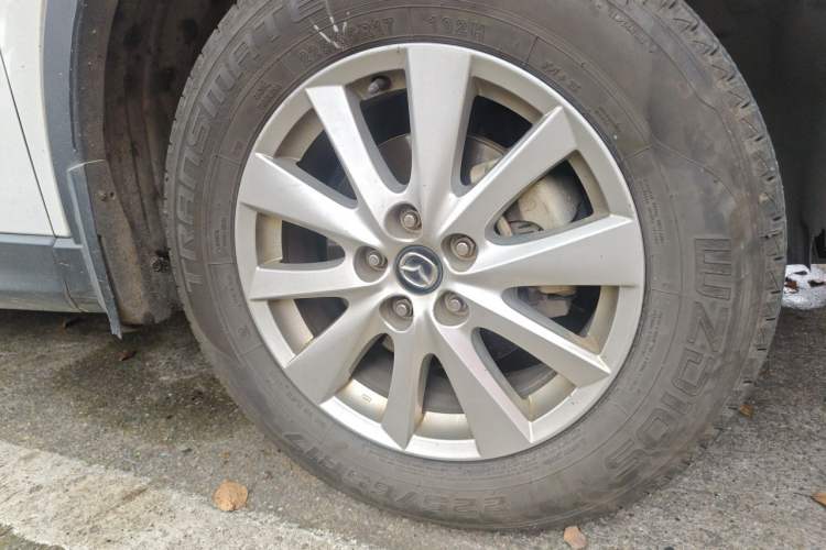 Used Mazda CX-5 2015 2.0L Automatic Two-Wheel Drive Urban Version Right Front Wheel Hub