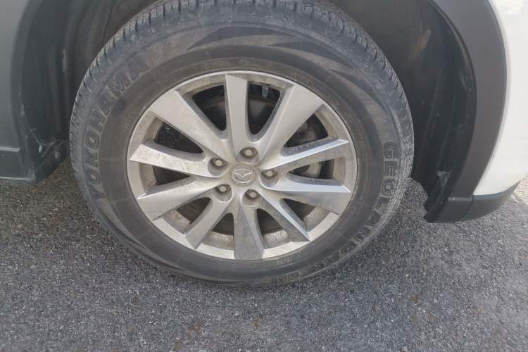 Used Mazda CX-5 2015 2.0L Automatic Two-Wheel Drive Urban Version Right Front Wheel Hub