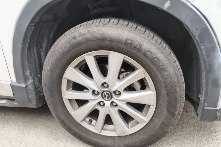 Used Mazda CX-5 2015 2.0L Automatic Two-Wheel Drive Urban Version Right Front Wheel Hub