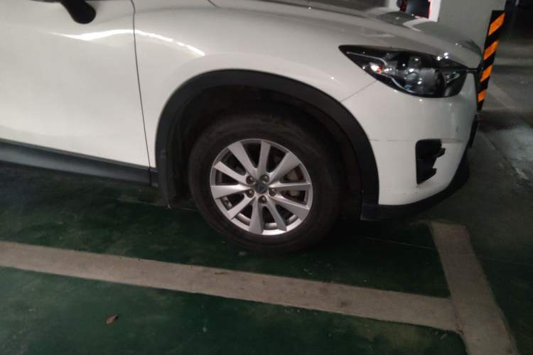 Used Mazda CX-5 2015 2.0L Automatic Two-Wheel Drive Urban Version Right Front Wheel Hub