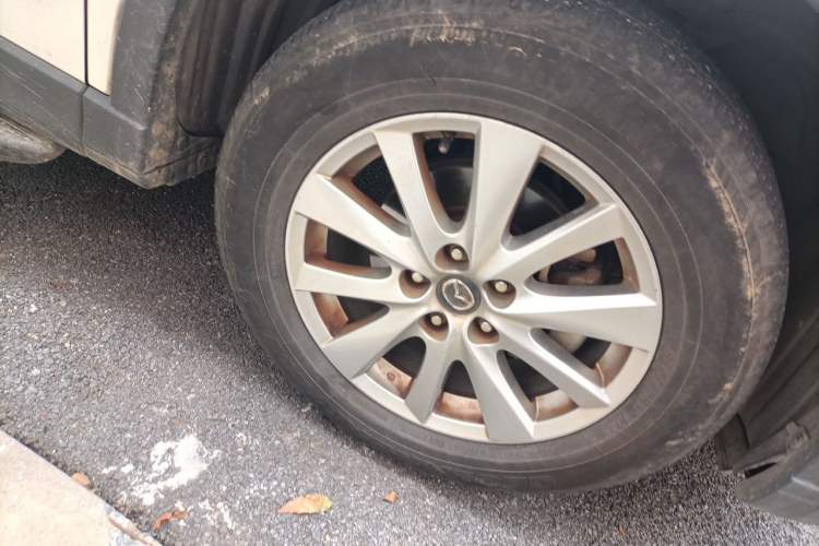 Used Mazda CX-5 2015 2.0L Automatic Two-Wheel Drive Urban Version Right Front Wheel Hub