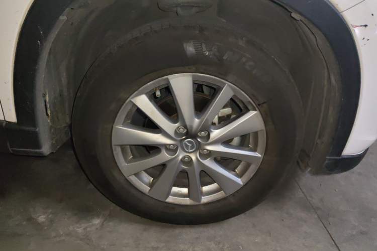 Used Mazda CX-5 2015 2.0L Automatic Two-Wheel Drive Urban Version Right Front Wheel Hub