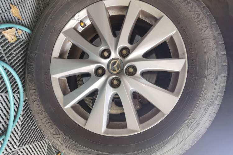 Used Mazda CX-5 2015 2.0L Automatic Two-Wheel Drive Urban Version Right Front Wheel Hub