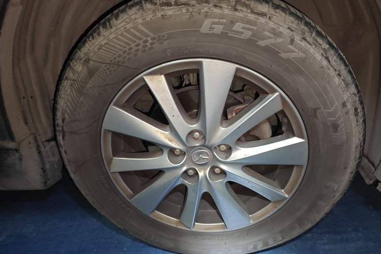 Used Mazda CX-5 2015 2.0L Automatic Two-Wheel Drive Urban Version Right Front Wheel Hub