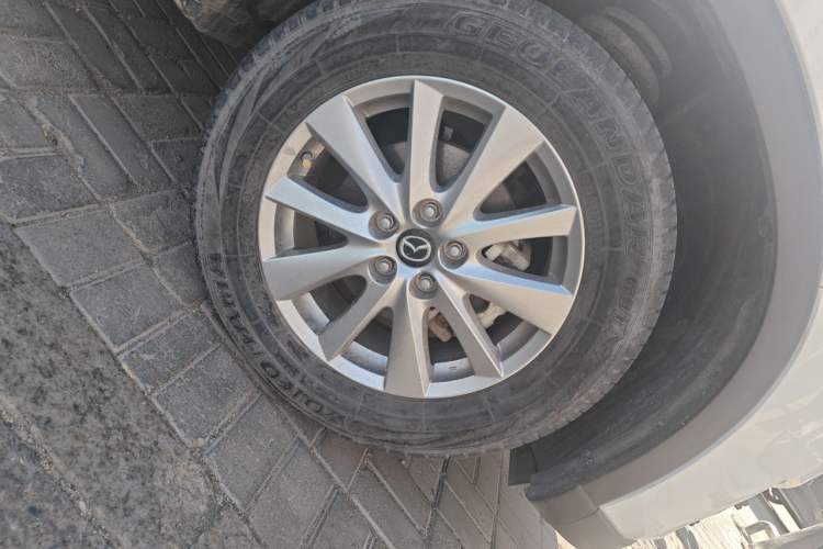 Used Mazda CX-5 2015 2.0L Automatic Two-Wheel Drive Urban Version Right Front Wheel Hub