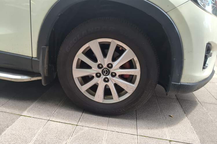 Used Mazda CX-5 2015 2.0L Automatic Two-Wheel Drive Urban Version Right Front Wheel Hub