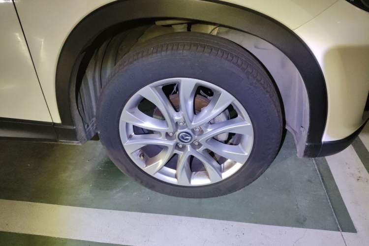 Used Mazda CX-5 2015 2.5L Automatic 4x4 Prestige Edition Right Front Wheel Hub