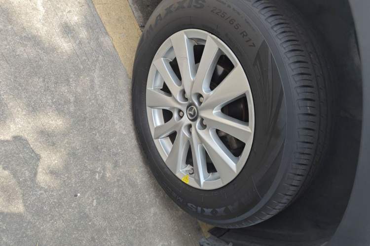 Used Mazda CX-5 2015 2.0L Automatic Two-Wheel Drive Urban Version Right Front Wheel Hub