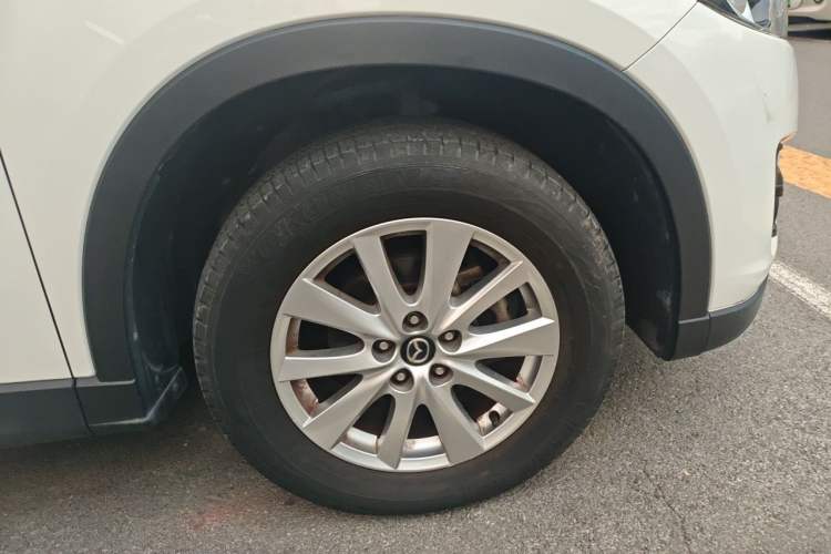 Used Mazda CX-5 2015 2.0L Automatic Two-Wheel Drive Urban Version Right Front Wheel Hub