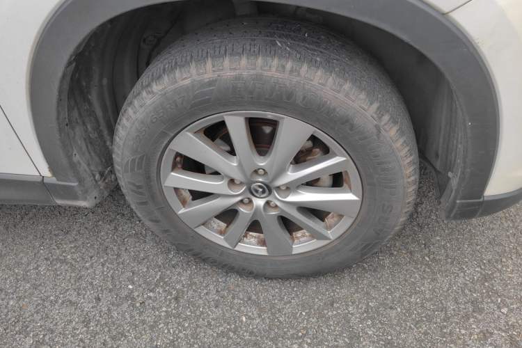 Used Mazda CX-5 2015 2.0L Automatic Two-Wheel Drive Urban Version Right Front Wheel Hub