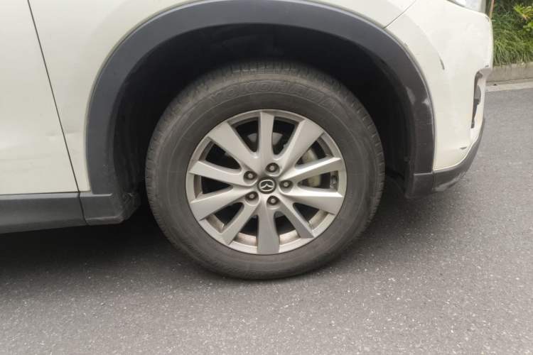 Used Mazda CX-5 2015 2.0L Automatic Two-Wheel Drive Urban Version Right Front Wheel Hub