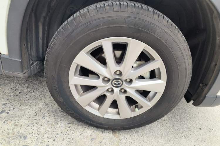 Used Mazda CX-5 2015 2.0L Manual Two-Wheel Drive Comfort Version Right Front Wheel Hub
