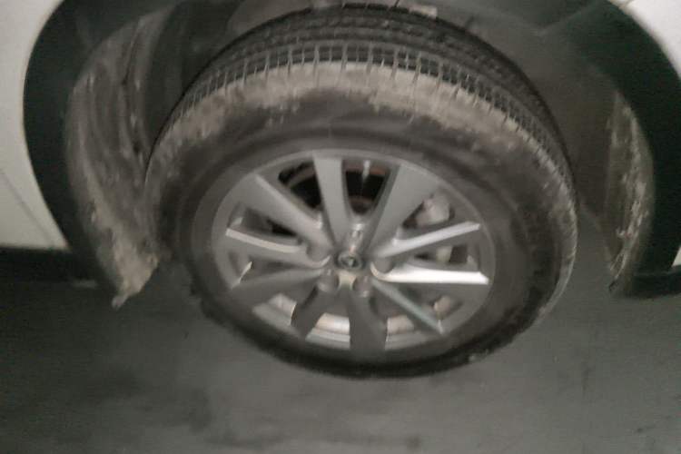 Used Mazda CX-5 2015 2.0L Automatic Two-Wheel Drive Urban Version Right Front Wheel Hub