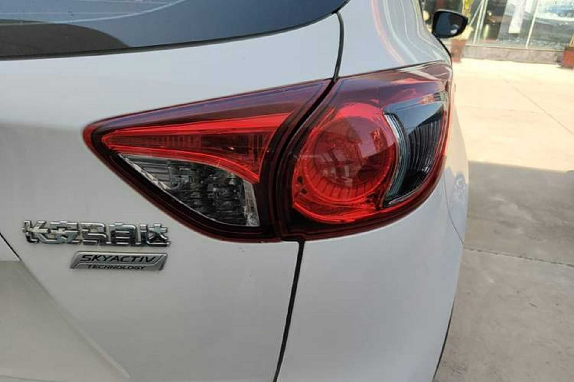 Used Mazda CX-5 2015 2.0L Automatic Two-Wheel Drive Urban Version Right Rear Taillight