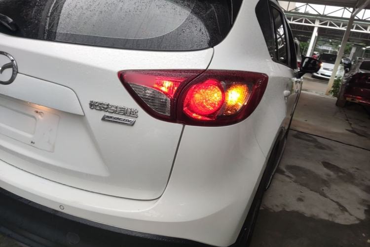 Used Mazda CX-5 2015 2.0L Automatic Two-Wheel Drive Urban Version Right Rear Taillight