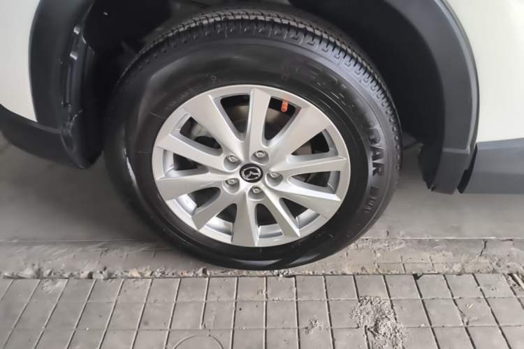 Used Mazda CX-5 2015 2.0L Automatic Two-Wheel Drive Urban Version Right Rear Wheel Hub