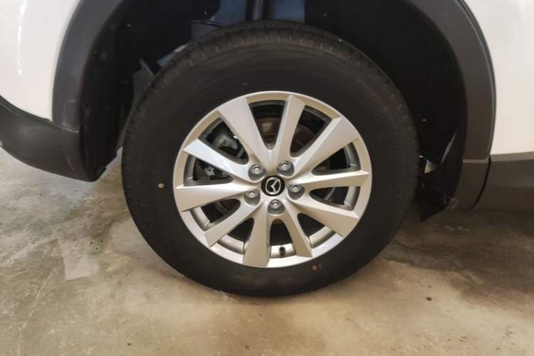 Used Mazda CX-5 2015 2.0L Automatic Two-Wheel Drive Urban Version Right Rear Wheel Hub