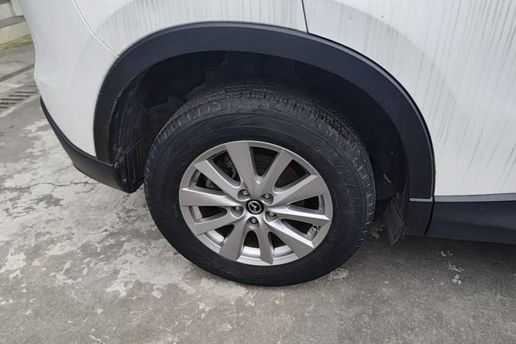 Used Mazda CX-5 2015 2.0L Automatic Two-Wheel Drive Urban Version Right Rear Wheel Hub
