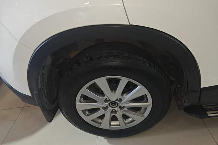 Used Mazda CX-5 2015 2.0L Automatic Two-Wheel Drive Urban Version Right Rear Wheel Hub