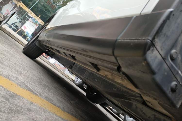 Used Mazda CX-5 2015 2.0L Automatic Two-Wheel Drive Urban Version Right Side Sill