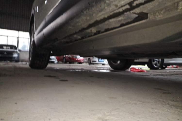 Used Mazda CX-5 2015 2.0L Automatic Two-Wheel Drive Urban Version Right Side Sill