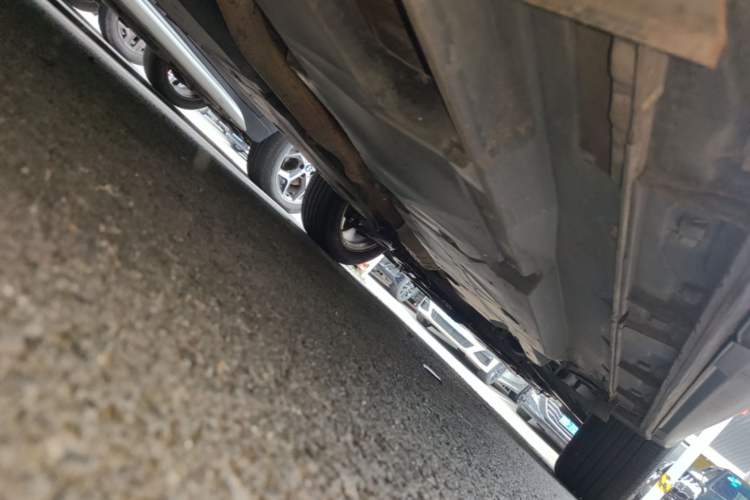Used Mazda CX-5 2015 2.5L Automatic 4x4 Prestige Edition Right Side Sill