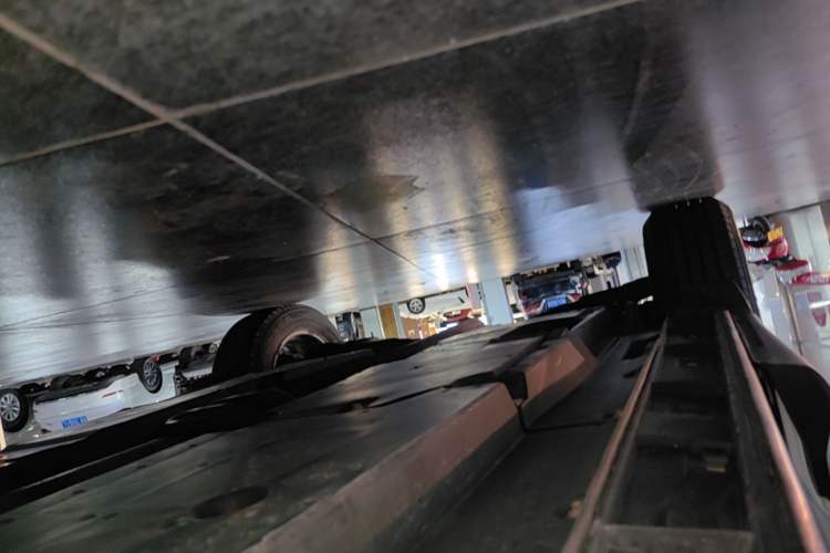 Used Mazda CX-5 2015 2.0L Automatic Two-Wheel Drive Urban Version Right Side Sill