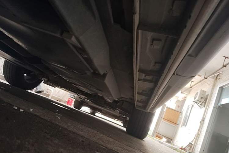 Used Mazda CX-5 2015 2.0L Automatic Two-Wheel Drive Urban Version Right Side Sill