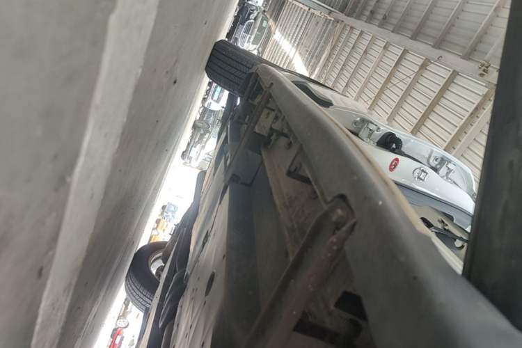 Used Mazda CX-5 2015 2.0L Automatic Two-Wheel Drive Urban Version Right Side Sill