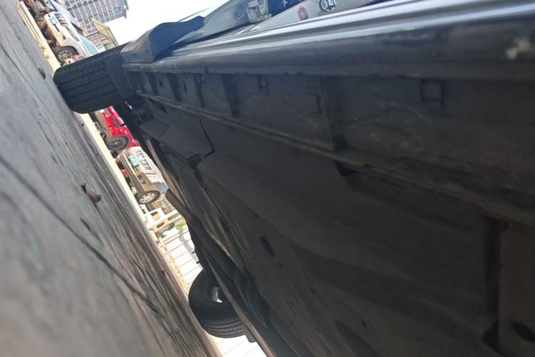 Used Mazda CX-5 2015 2.0L Automatic Two-Wheel Drive Urban Version Right Side Sill
