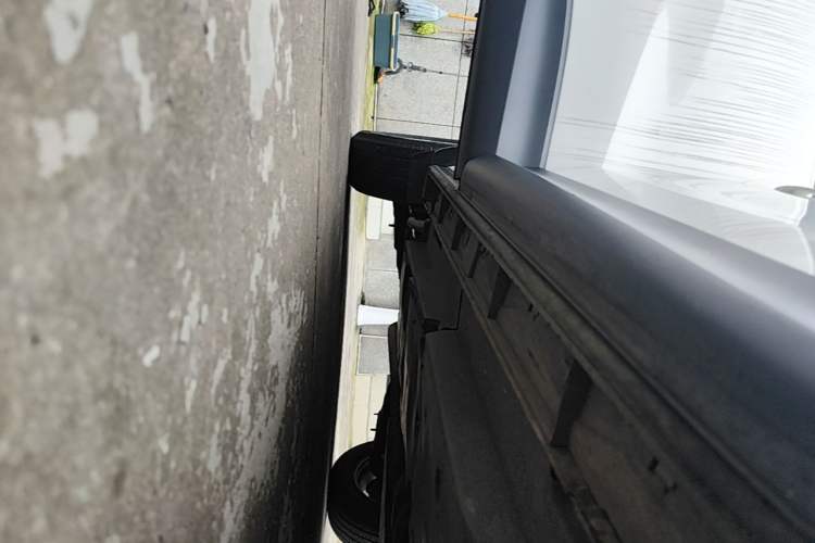 Used Mazda CX-5 2015 2.0L Automatic Two-Wheel Drive Urban Version Right Side Sill