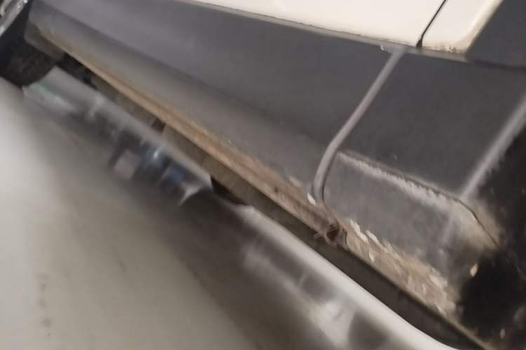 Used Mazda CX-5 2015 2.0L Automatic Two-Wheel Drive Urban Version Right Side Sill
