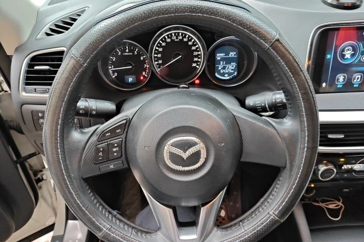 Used Mazda CX-5 2015 2.0L Automatic Two-Wheel Drive Urban Version Steering Wheel